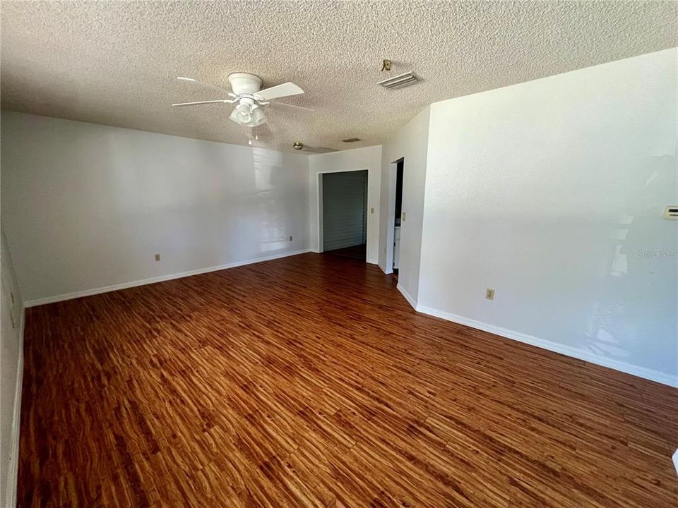 En Venta: $182,000 (2 camas, 2 baños, 1224 Pies cuadrados)