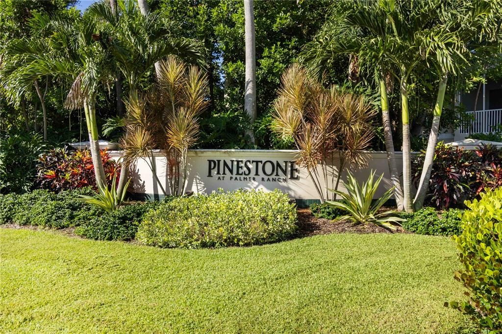 Active With Contract: $270,000 (2 beds, 2 baths, 1068 Square Feet)