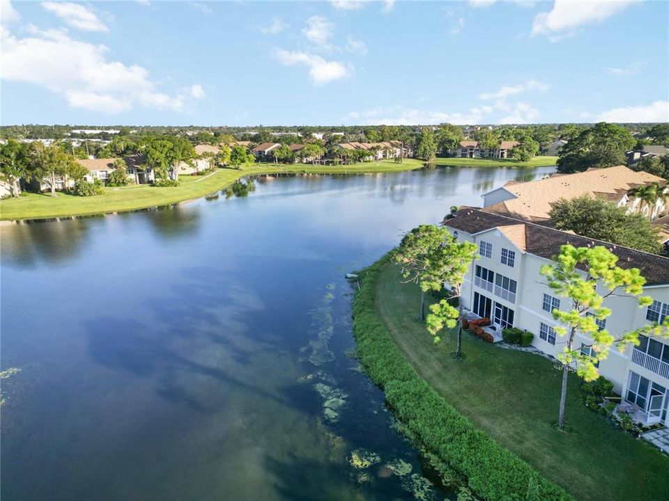 Active With Contract: $270,000 (2 beds, 2 baths, 1068 Square Feet)