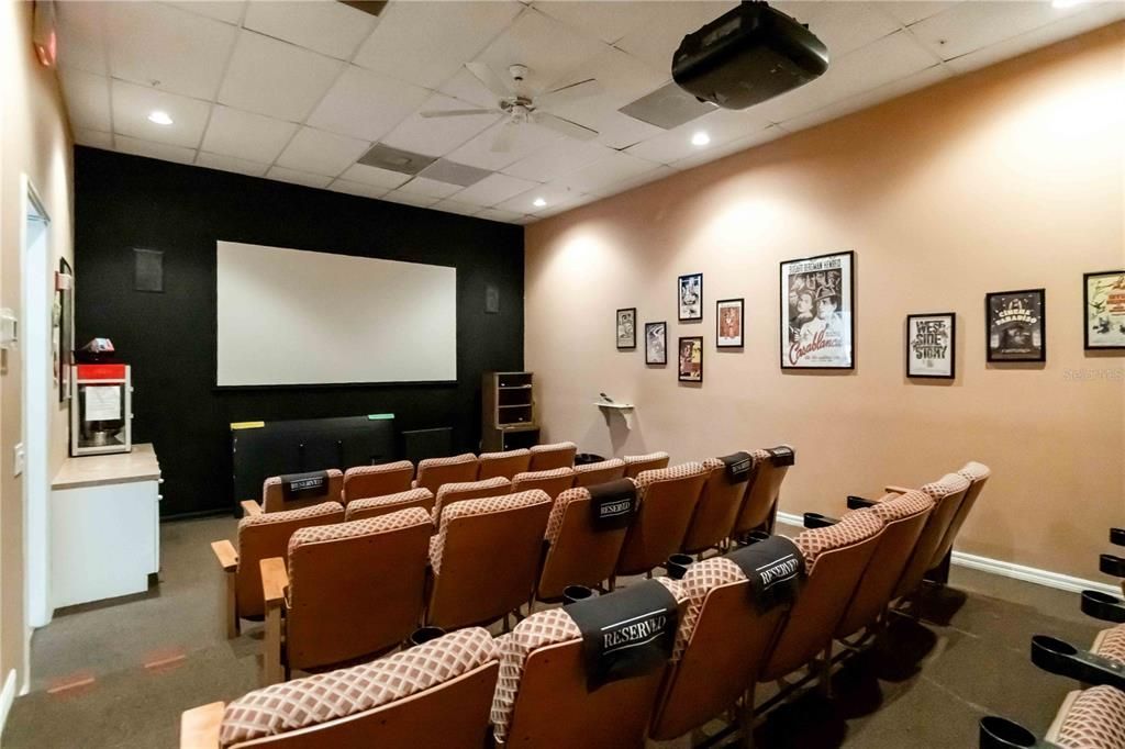 Active With Contract: $270,000 (2 beds, 2 baths, 1068 Square Feet)