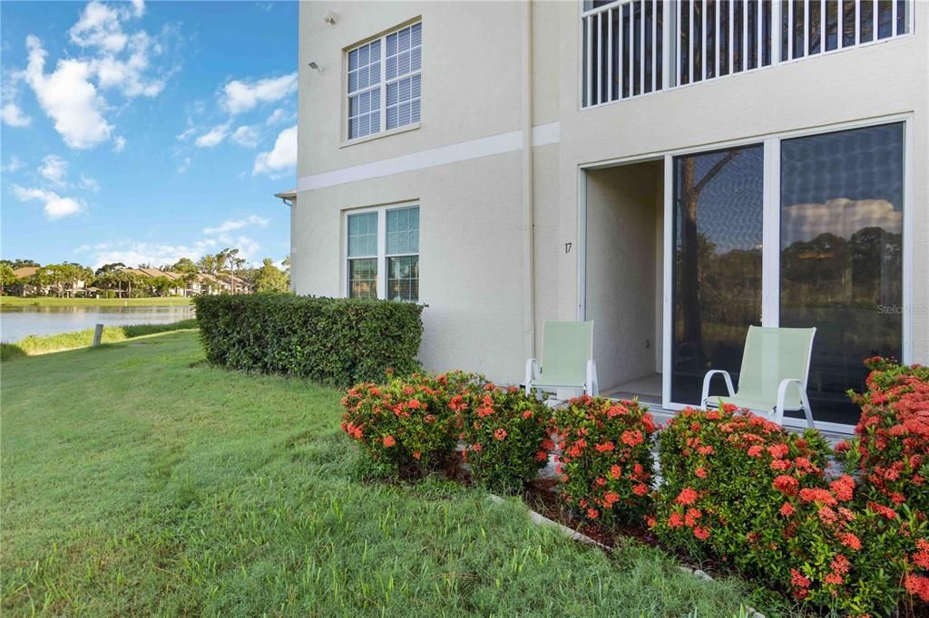 Active With Contract: $270,000 (2 beds, 2 baths, 1068 Square Feet)