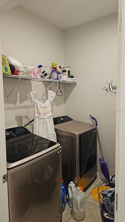 For Rent: $2,880 (4 beds, 3 baths, 2600 Square Feet)