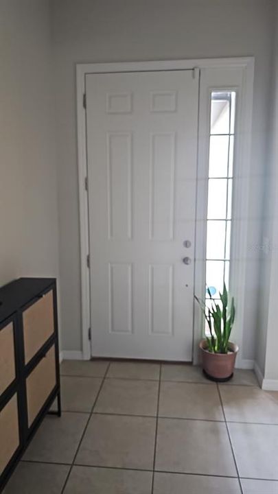 For Rent: $2,880 (4 beds, 3 baths, 2600 Square Feet)