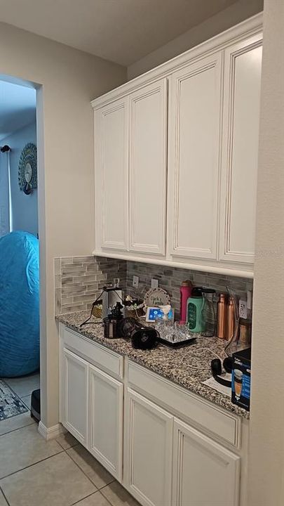 For Rent: $2,880 (4 beds, 3 baths, 2600 Square Feet)