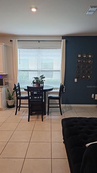 For Rent: $2,880 (4 beds, 3 baths, 2600 Square Feet)