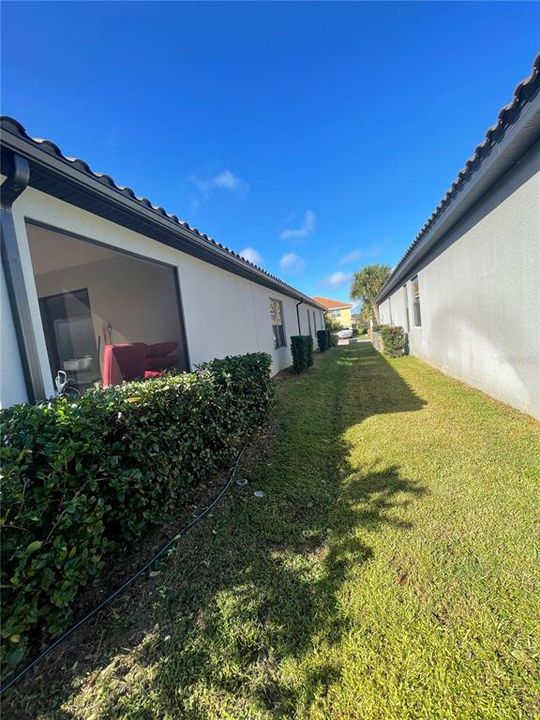 For Rent: $2,880 (4 beds, 3 baths, 2600 Square Feet)