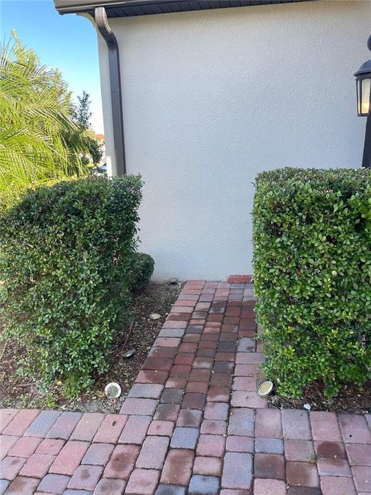 For Rent: $2,880 (4 beds, 3 baths, 2600 Square Feet)