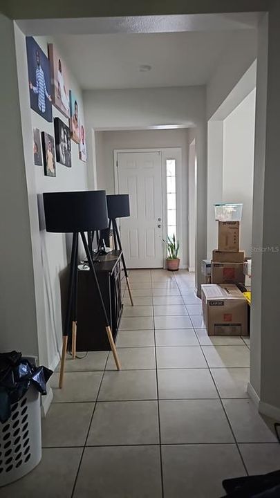 For Rent: $2,880 (4 beds, 3 baths, 2600 Square Feet)