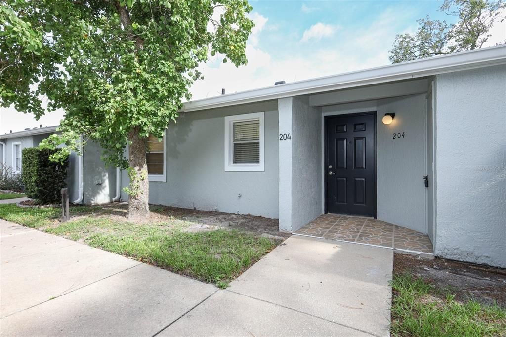Recently Rented: $1,495 (2 beds, 2 baths, 934 Square Feet)