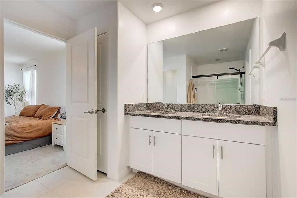 Active With Contract: $415,000 (5 beds, 2 baths, 2264 Square Feet)