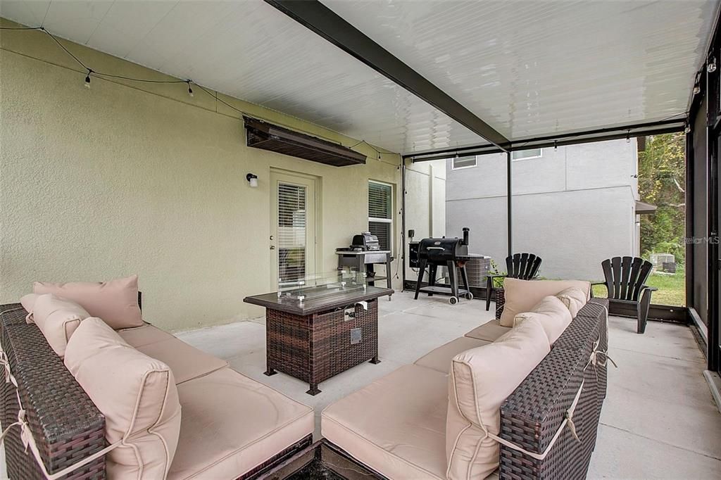 Active With Contract: $415,000 (5 beds, 2 baths, 2264 Square Feet)