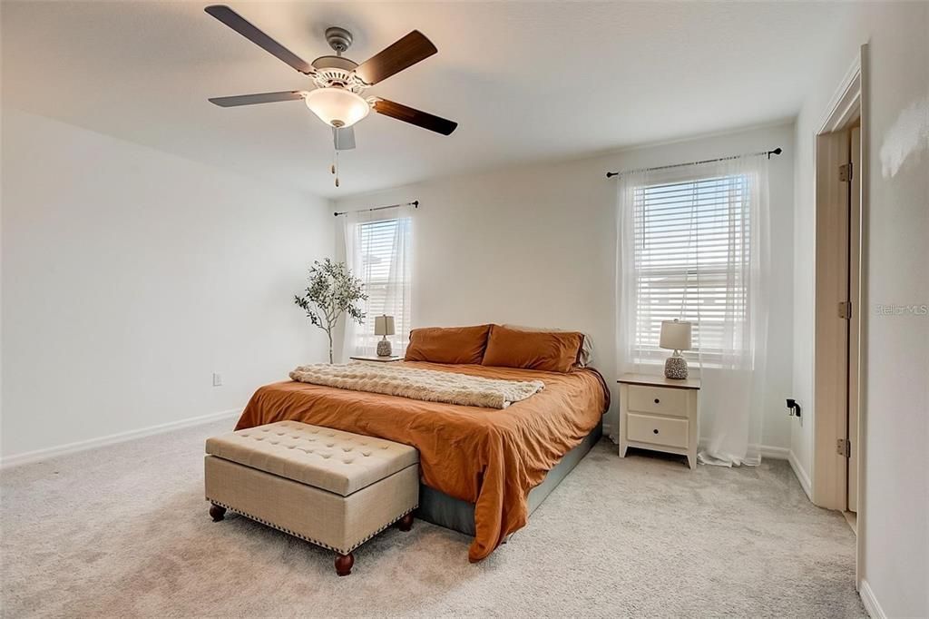 Active With Contract: $415,000 (5 beds, 2 baths, 2264 Square Feet)