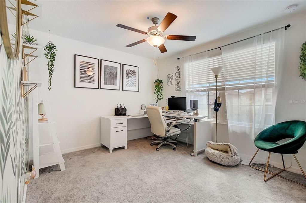 Active With Contract: $415,000 (5 beds, 2 baths, 2264 Square Feet)