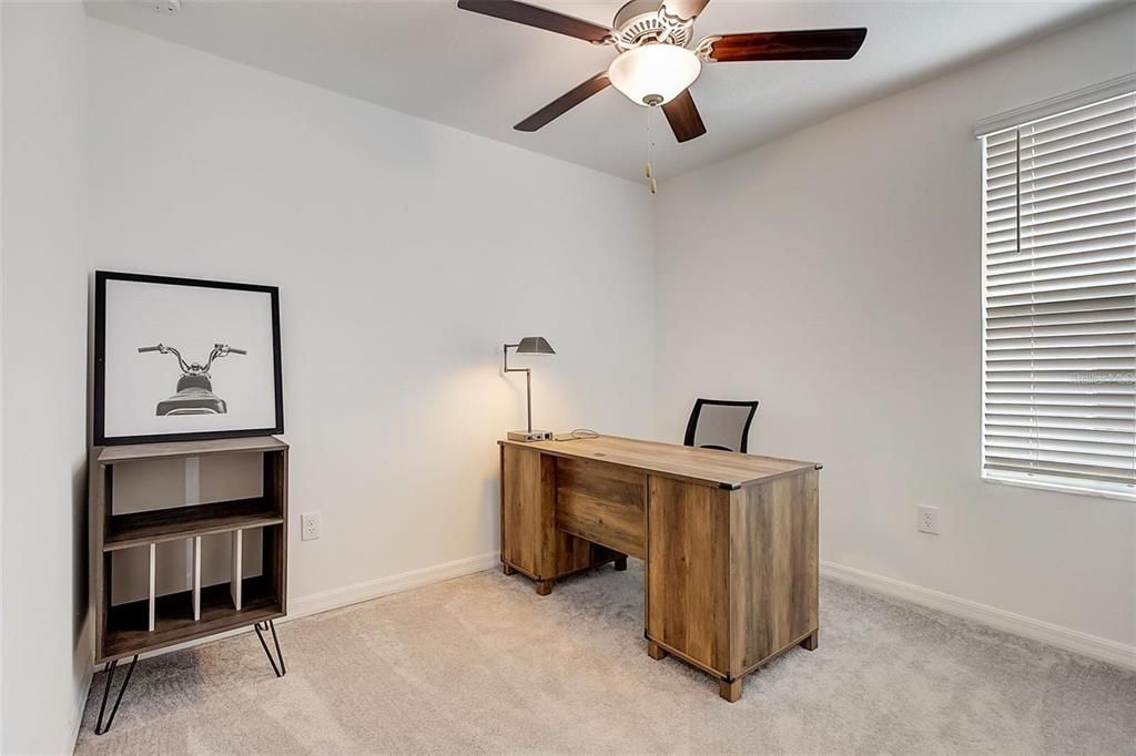 Active With Contract: $415,000 (5 beds, 2 baths, 2264 Square Feet)