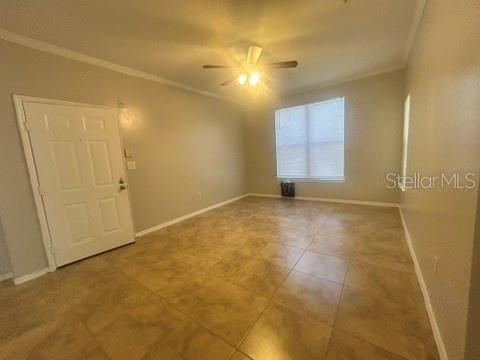 Active With Contract: $1,300 (1 beds, 1 baths, 868 Square Feet)
