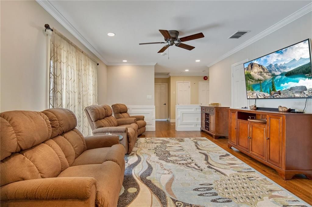 На продажу: $1,459,999 (6 спален, 6 ванн, 4439 Квадратных фут)