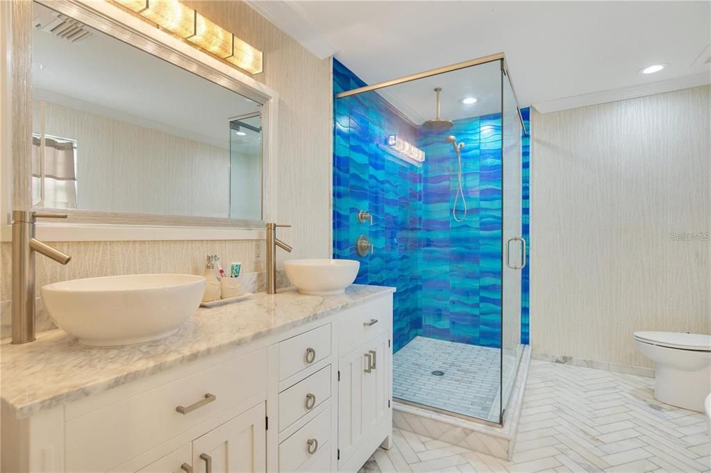 На продажу: $1,459,999 (6 спален, 6 ванн, 4439 Квадратных фут)