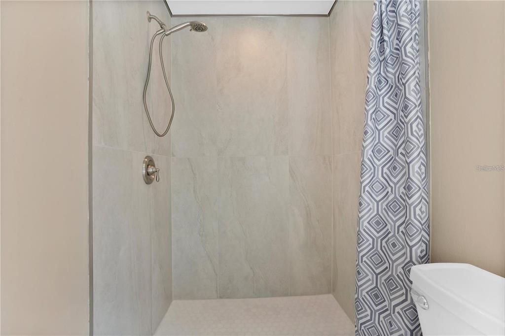 На продажу: $1,459,999 (6 спален, 6 ванн, 4439 Квадратных фут)