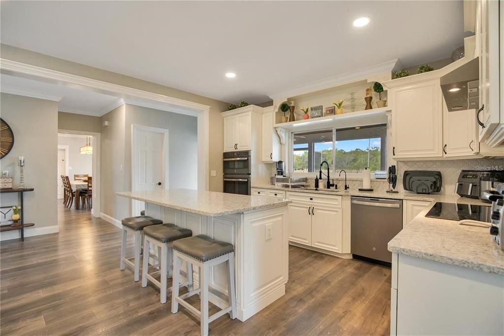 На продажу: $1,459,999 (6 спален, 6 ванн, 4439 Квадратных фут)