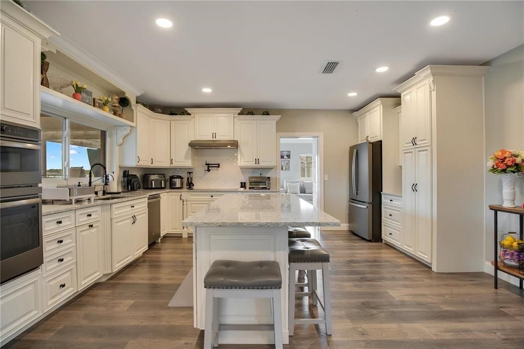 На продажу: $1,459,999 (6 спален, 6 ванн, 4439 Квадратных фут)