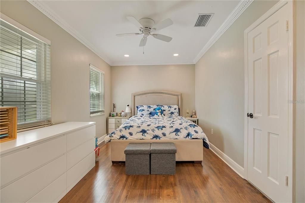 На продажу: $1,459,999 (6 спален, 6 ванн, 4439 Квадратных фут)