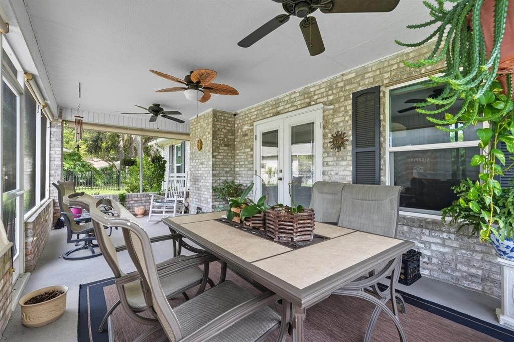 En Venta: $465,000 (3 camas, 2 baños, 2330 Pies cuadrados)