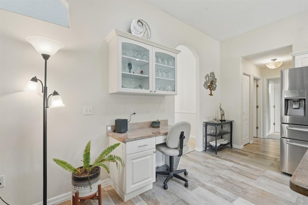 En Venta: $465,000 (3 camas, 2 baños, 2330 Pies cuadrados)