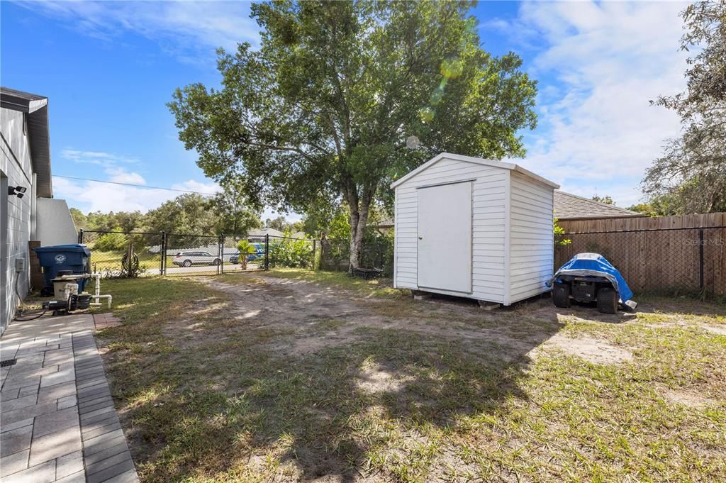 Activo con contrato: $300,000 (3 camas, 2 baños, 1482 Pies cuadrados)