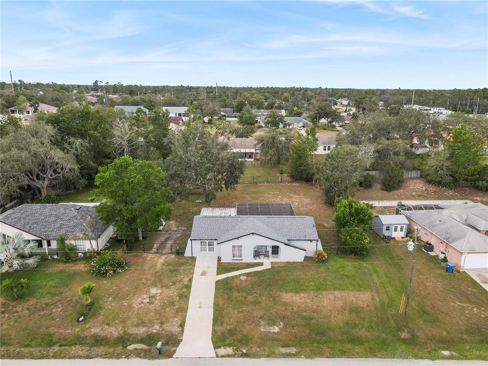 Activo con contrato: $300,000 (3 camas, 2 baños, 1482 Pies cuadrados)