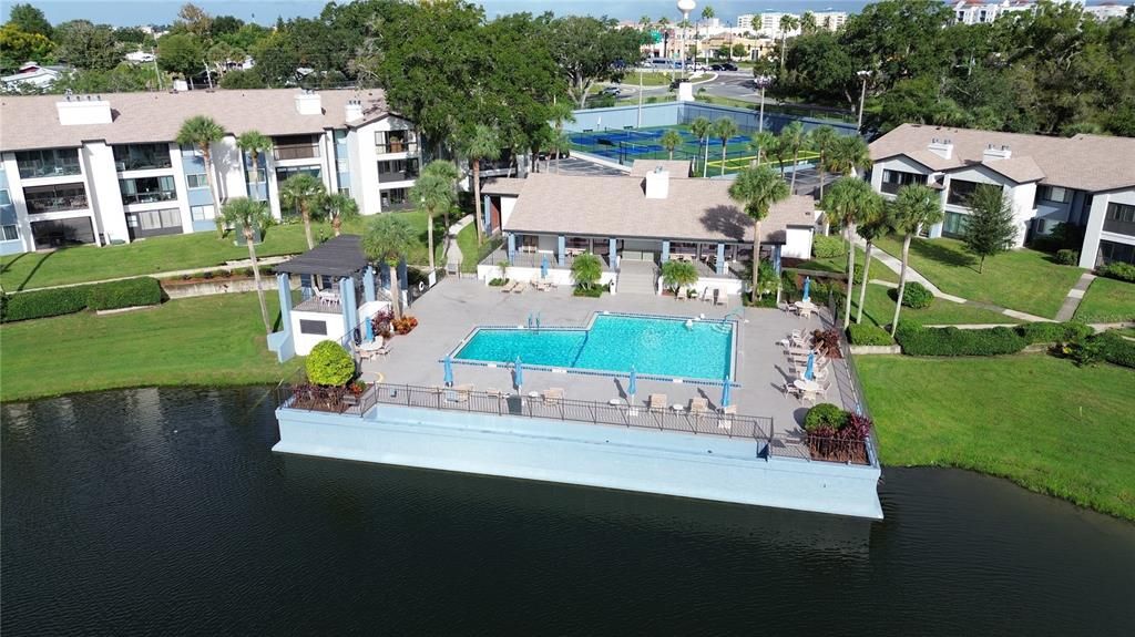 Activo con contrato: $159,900 (2 camas, 2 baños, 1341 Pies cuadrados)