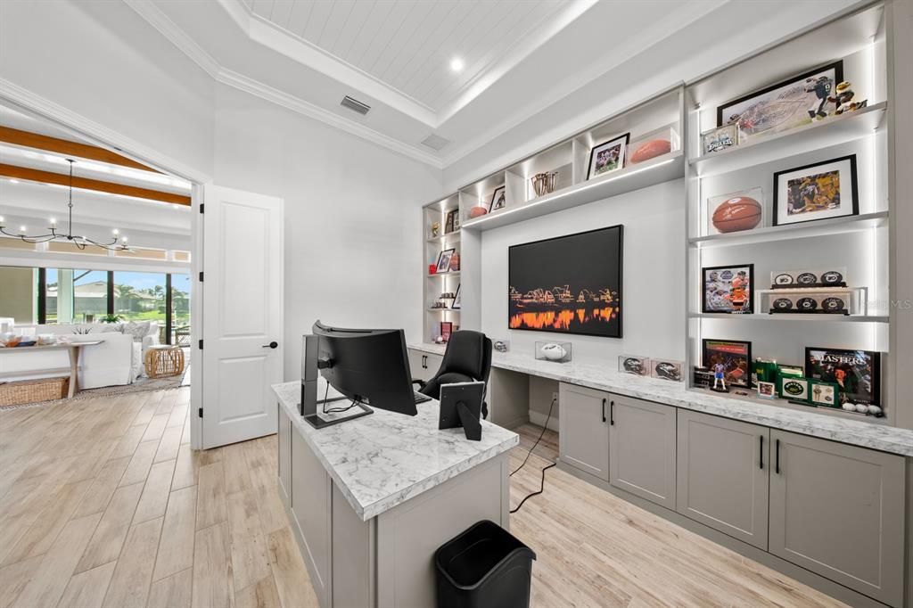 For Sale: $2,995,000 (5 beds, 4 baths, 4793 Square Feet)