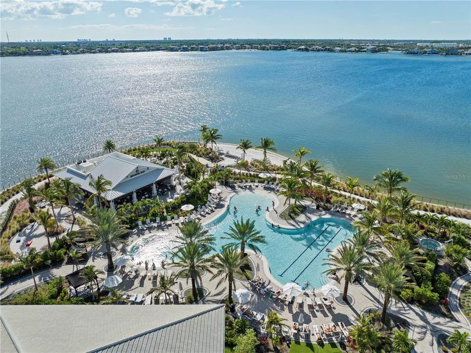 For Sale: $2,995,000 (5 beds, 4 baths, 4793 Square Feet)