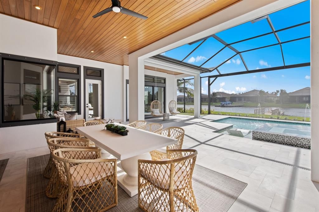 For Sale: $2,995,000 (5 beds, 4 baths, 4793 Square Feet)