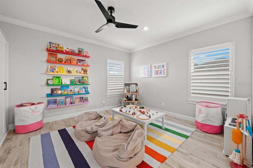 For Sale: $2,995,000 (5 beds, 4 baths, 4793 Square Feet)