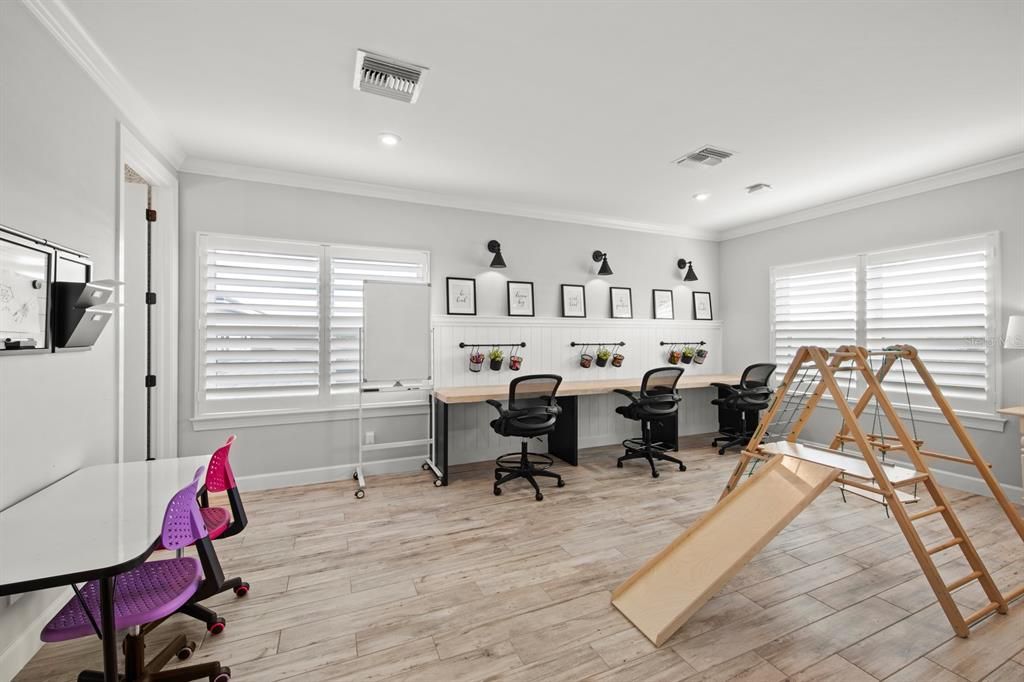 For Sale: $2,995,000 (5 beds, 4 baths, 4793 Square Feet)