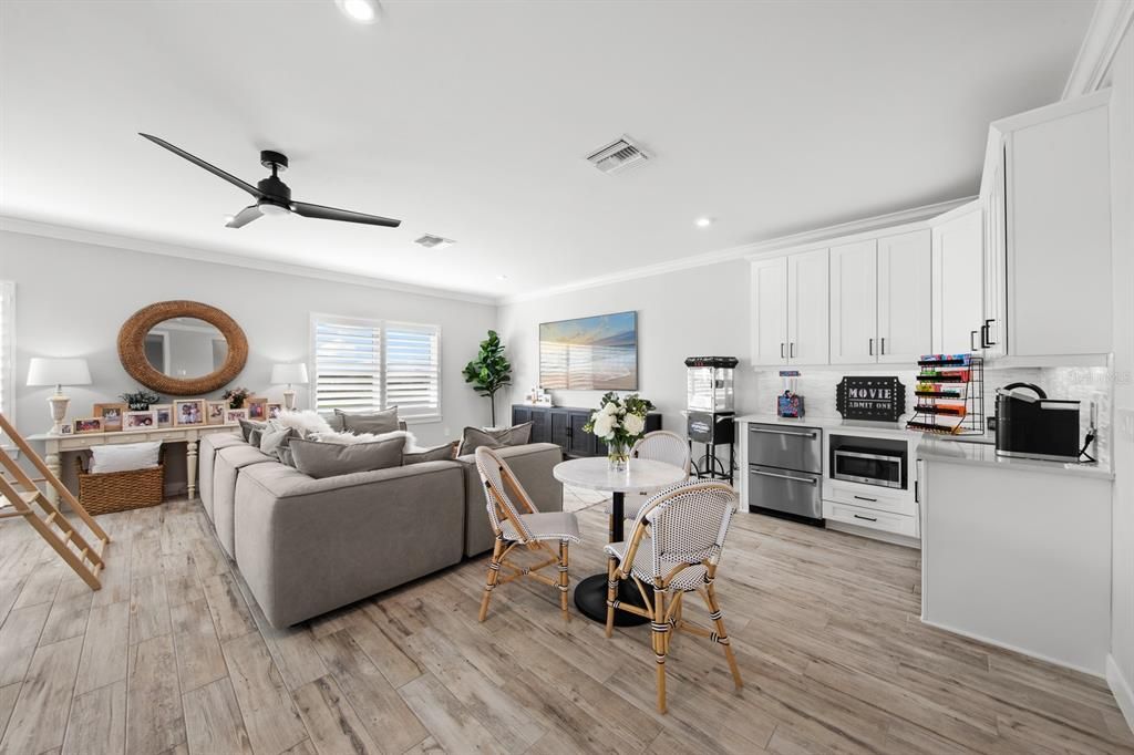 For Sale: $2,995,000 (5 beds, 4 baths, 4793 Square Feet)