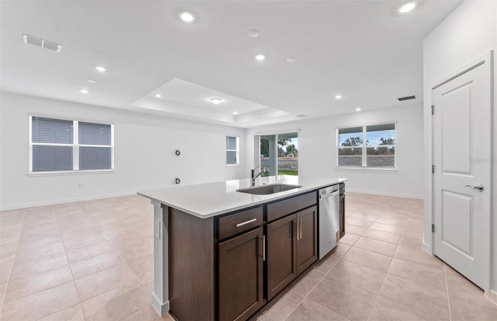 На продажу: $488,030 (3 спален, 3 ванн, 2230 Квадратных фут)