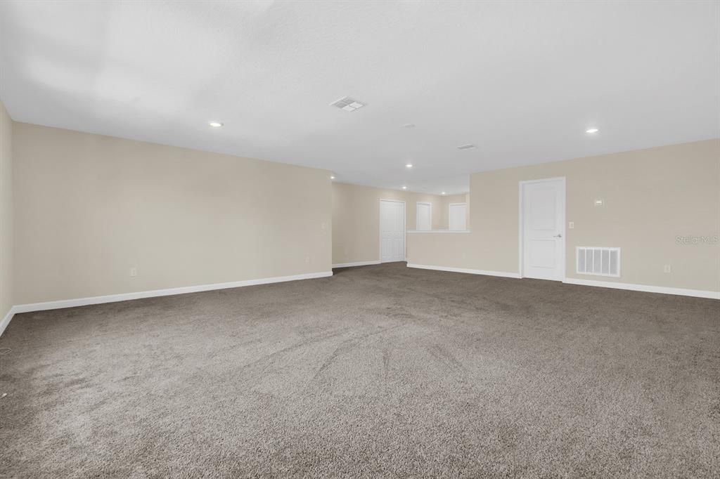 待售: $755,000 (5 贝兹, 3 浴室, 3956 平方英尺)