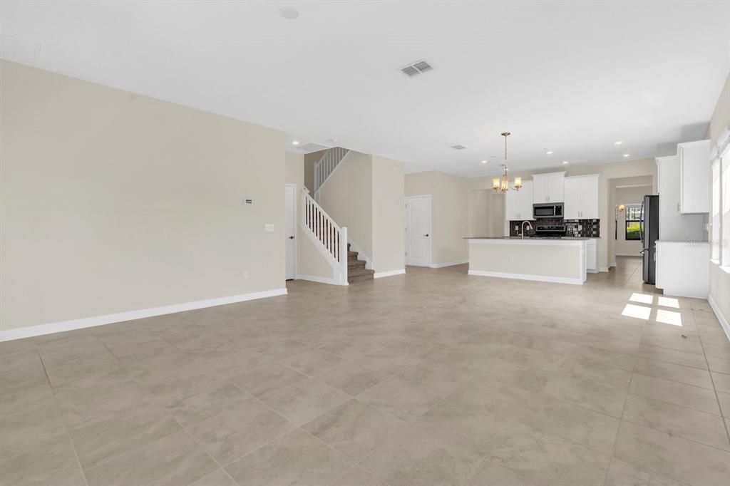 待售: $755,000 (5 贝兹, 3 浴室, 3956 平方英尺)