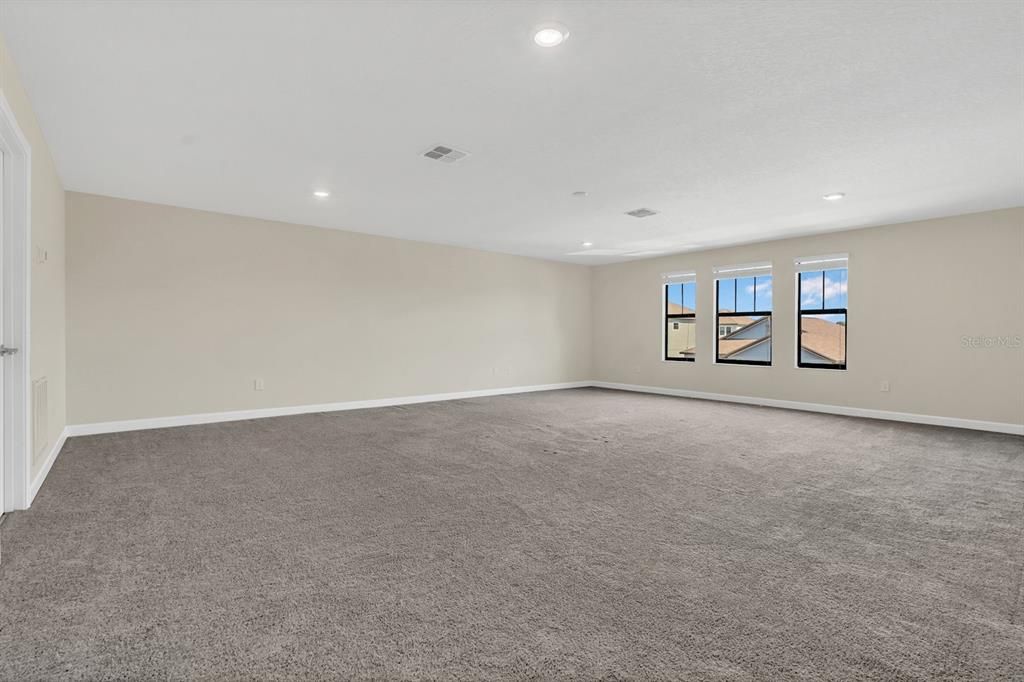 待售: $755,000 (5 贝兹, 3 浴室, 3956 平方英尺)