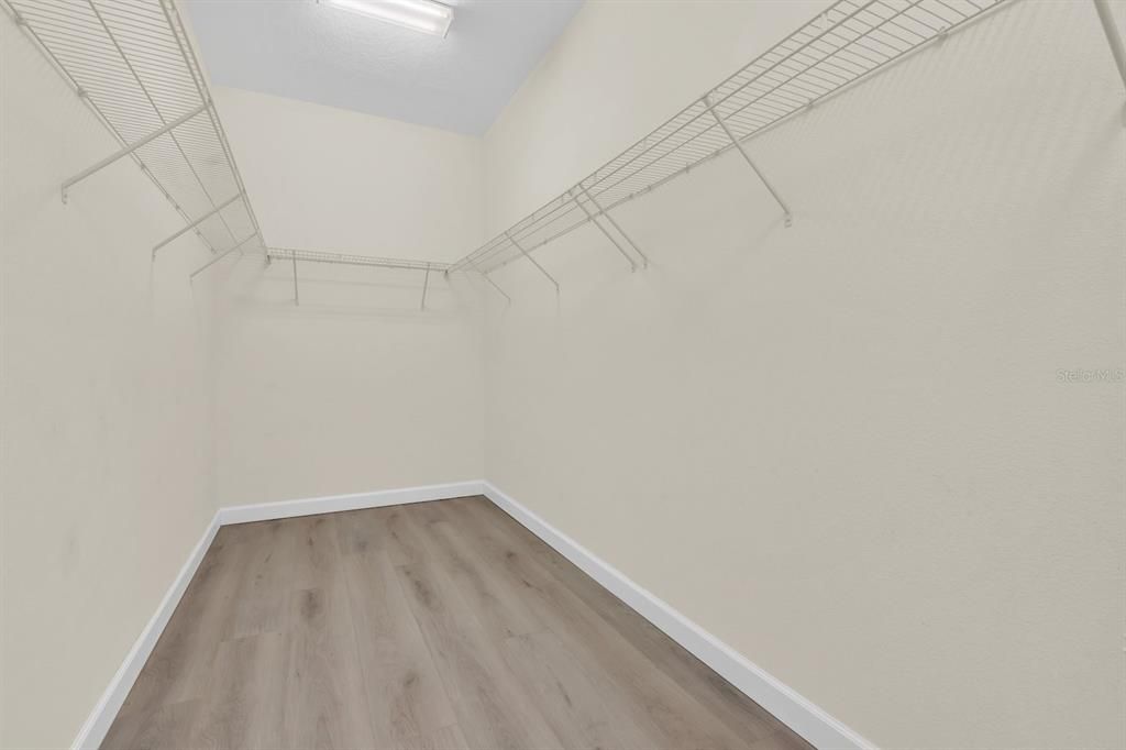 待售: $755,000 (5 贝兹, 3 浴室, 3956 平方英尺)