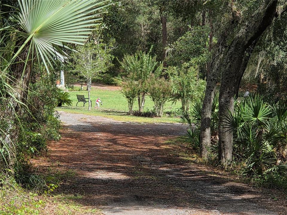 合同活跃: $395,000 (2 贝兹, 1 浴室, 1321 平方英尺)