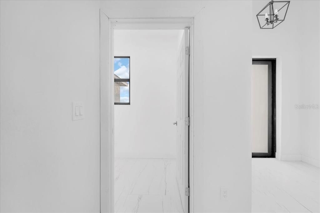 For Sale: $450,000 (3 beds, 2 baths, 1498 Square Feet)