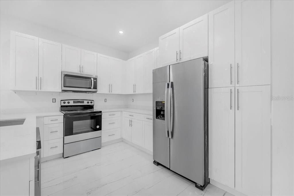 For Sale: $450,000 (3 beds, 2 baths, 1498 Square Feet)