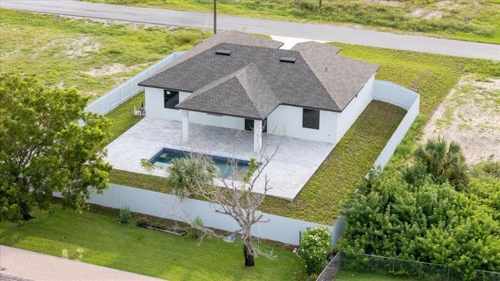 For Sale: $450,000 (3 beds, 2 baths, 1498 Square Feet)