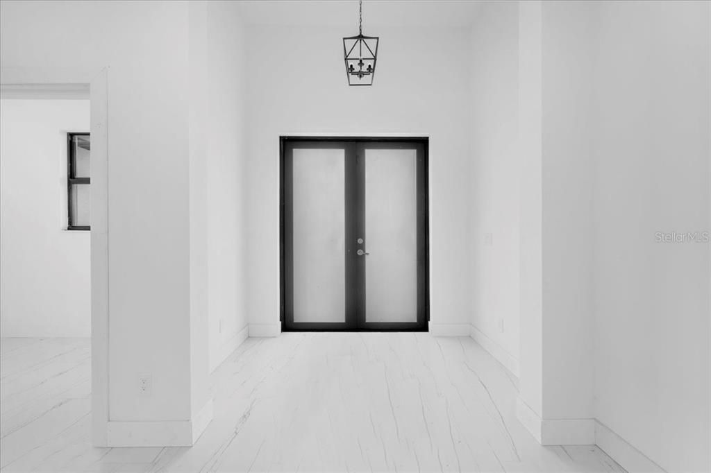 For Sale: $450,000 (3 beds, 2 baths, 1498 Square Feet)