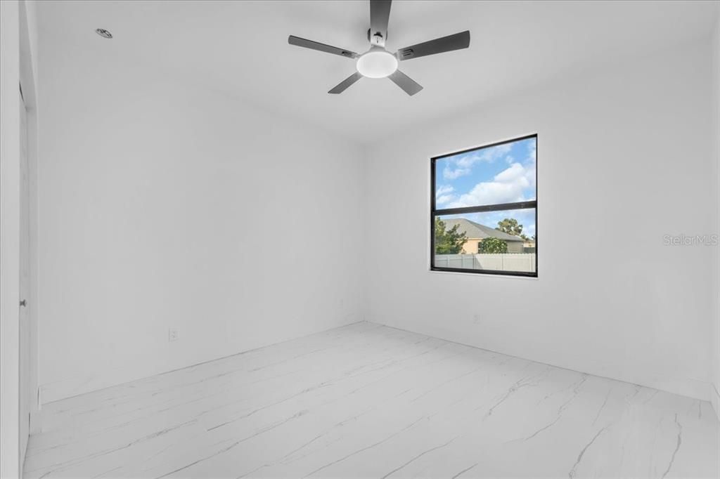 For Sale: $450,000 (3 beds, 2 baths, 1498 Square Feet)