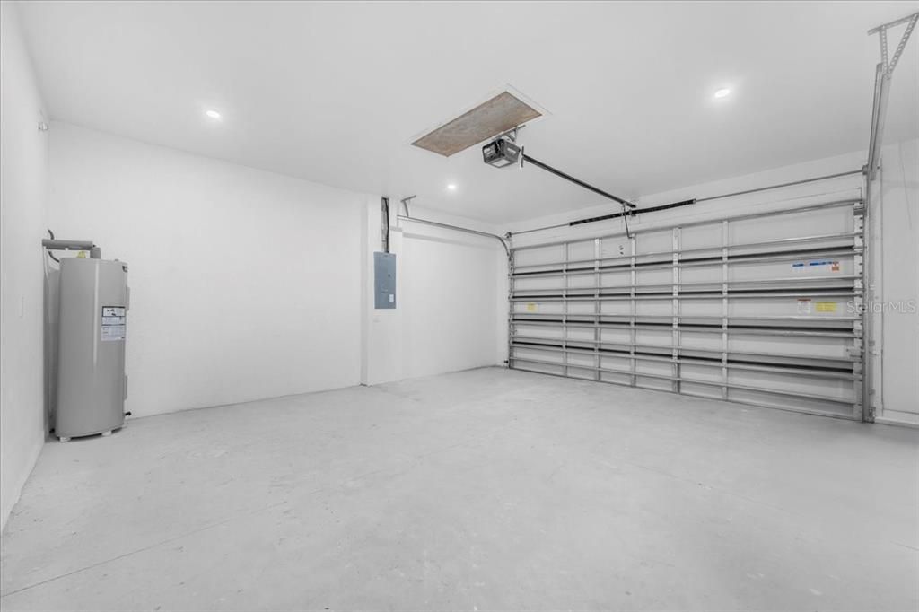 For Sale: $450,000 (3 beds, 2 baths, 1498 Square Feet)