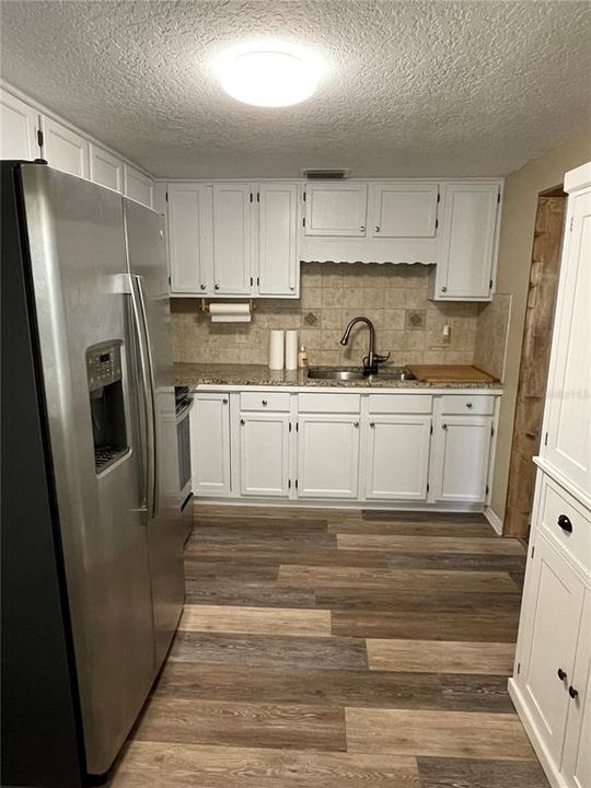 For Sale: $399,000 (2 beds, 1 baths, 1266 Square Feet)