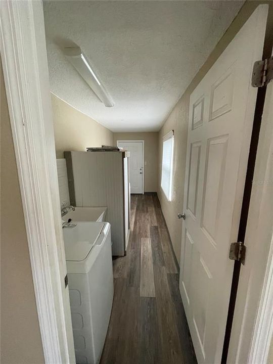 For Sale: $399,000 (2 beds, 1 baths, 1266 Square Feet)